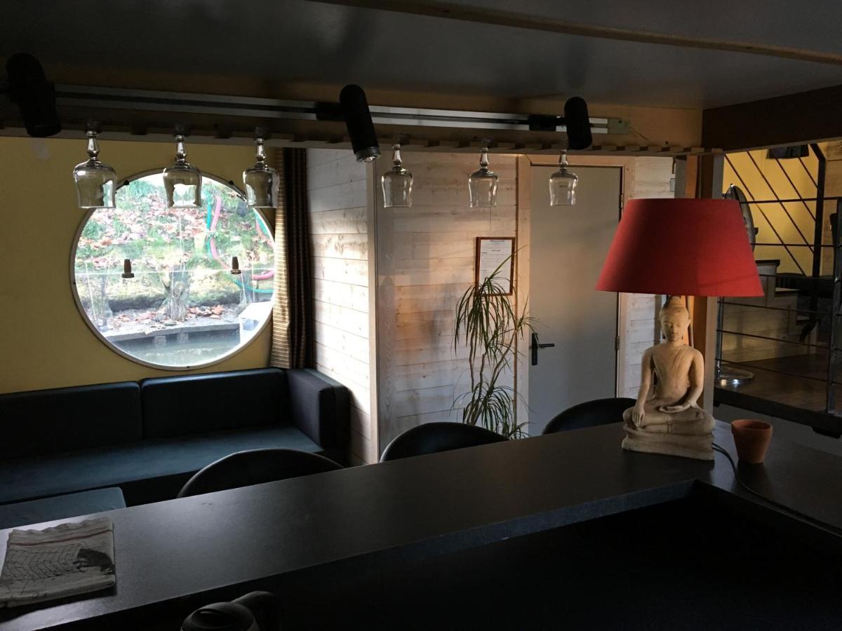 فندق Boat For Guest إسّي لي مولينو الغرفة الصورة